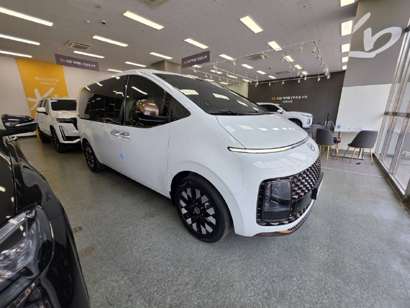 Hyundai Staria — привезли для клиента Glory Auto