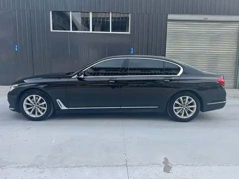 BMW 7 2016款 730Li 豪华型, фото 3