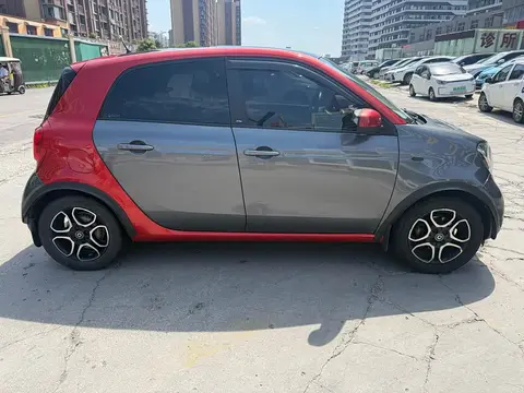 Smart Forfour 2016款 0.9T 66千瓦先锋版, фото 4