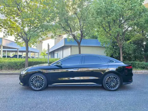 BYD Han 2023款 DM-i 冠军版 121KM 尊荣型, фото 4