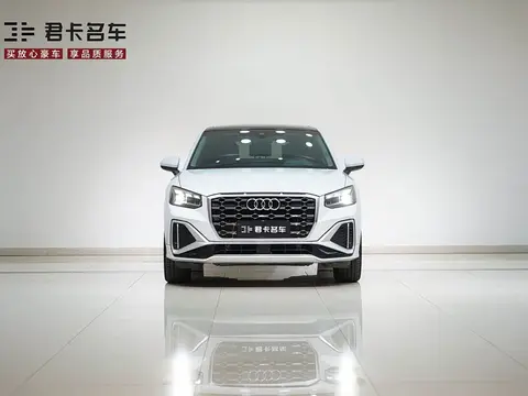 Audi Q2L 2022款 35 TFSI 进取动感型, фото 2