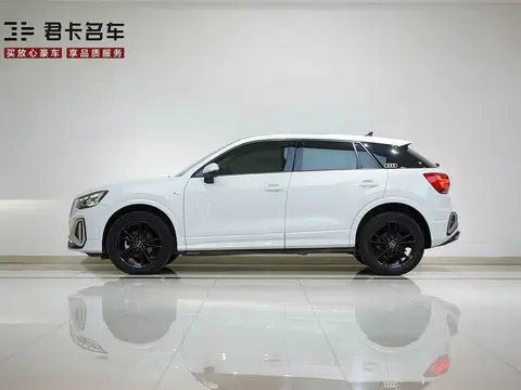 Audi Q2L 2022款 35 TFSI 进取动感型, фото 4