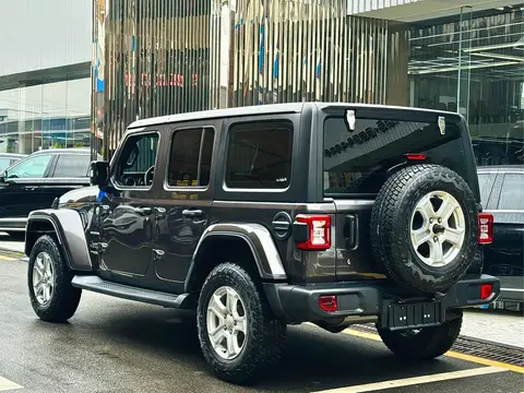 Jeep Wrangler 2018款 2.0T Sahara 四门版, фото 4