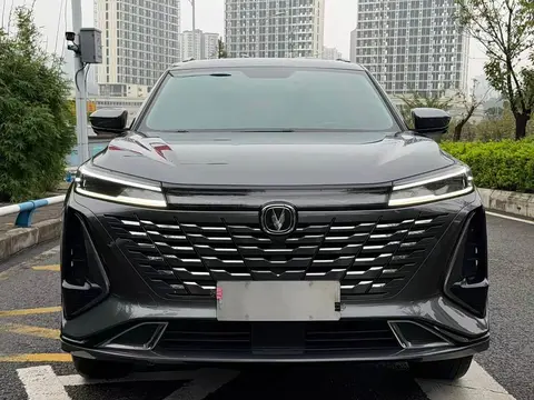 Changan CS75 Plus 2023款 第三代 1.5T 自动尊贵型, фото 2