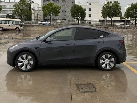 Tesla Model Y 2022款 改款 后轮驱动版, фото 3