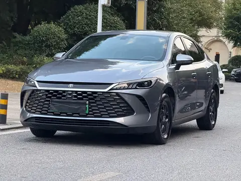 BYD Qin Plus 2025款 DM-i 智驾版 55KM领先型, фото 2