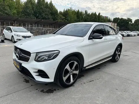 Mercedes-Benz Glc 2019款 GLC 200 4MATIC 轿跑SUV, фото 1