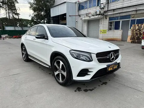 Mercedes-Benz Glc 2019款 GLC 200 4MATIC 轿跑SUV, фото 2