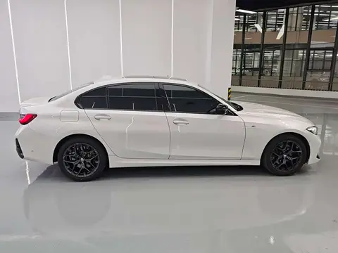 BMW 3 2025款 330Li M运动曜夜套装, фото 3