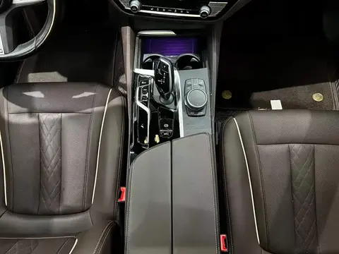BMW 5 2021款 改款 530Li 领先型 M运动套装, фото 4