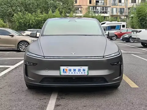 Tesla Model Y 2025款 后轮驱动版, фото 3