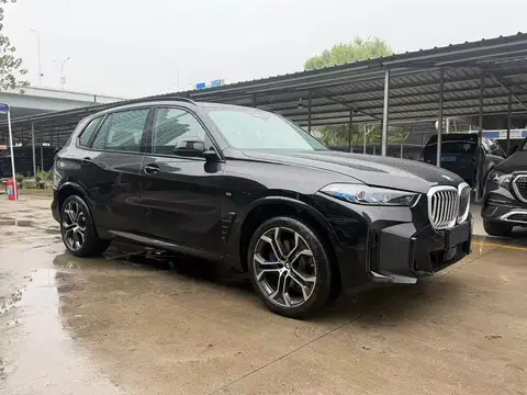 BMW X5 2026款 改款 xDrive 40Li M运动曜夜套装, фото 3
