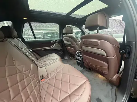 BMW X5 2026款 改款 xDrive 40Li M运动曜夜套装, фото 5