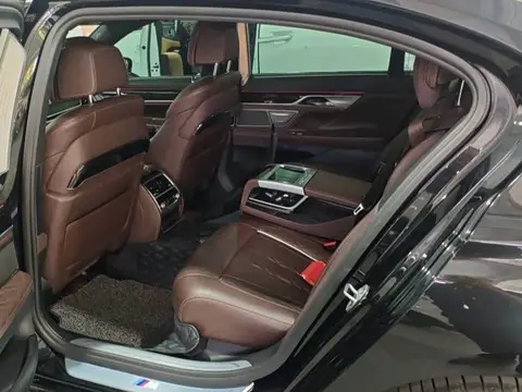 BMW 7 2021款 740Li 领先型 M运动套装, фото 3