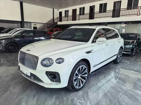 Bentley Bentayga 2023款 4.0T V8 长轴距雅度版, фото 1