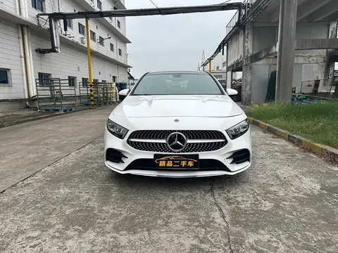 Mercedes-Benz A 2021款 A 200 L 运动轿车动感型, фото 3
