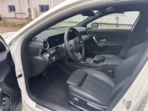 Mercedes-Benz A 2021款 A 200 L 运动轿车动感型, фото 5