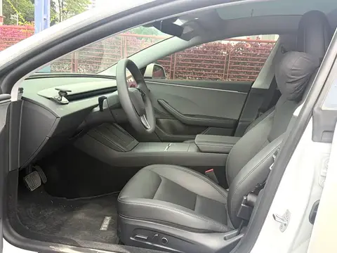 Tesla Model 3 2026款 后轮驱动版, фото 4