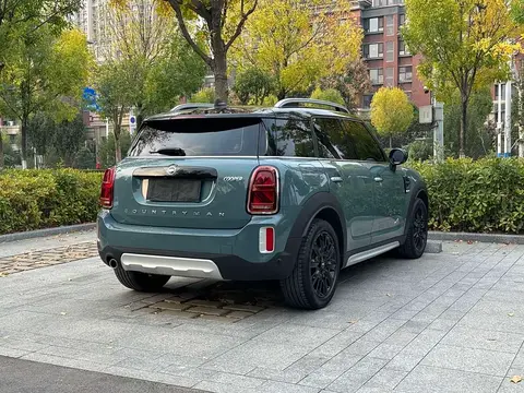 MINI Countryman 2023款 改款 1.5T COOPER ALL4 鉴赏家, фото 4