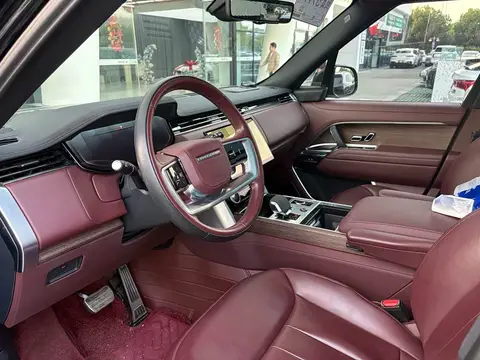 Land Rover Range Rover 2023款 3.0 L6 400PS 创世加长版, фото 4