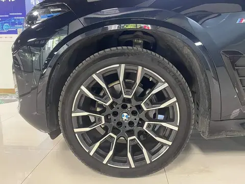 BMW X5 2023款 xDrive 40Li M运动曜夜套装, фото 5