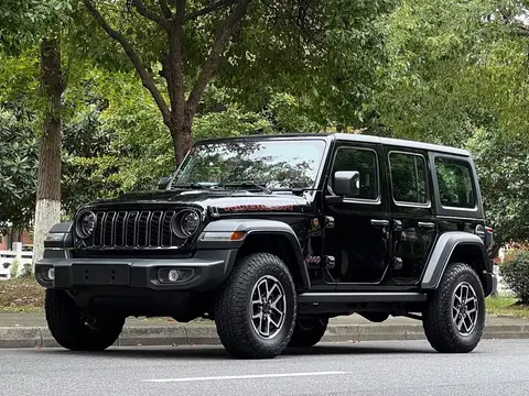 Jeep Wrangler 2024款 2.0T 罗宾汉四门版, фото 1