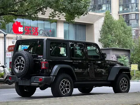 Jeep Wrangler 2024款 2.0T 罗宾汉四门版, фото 5