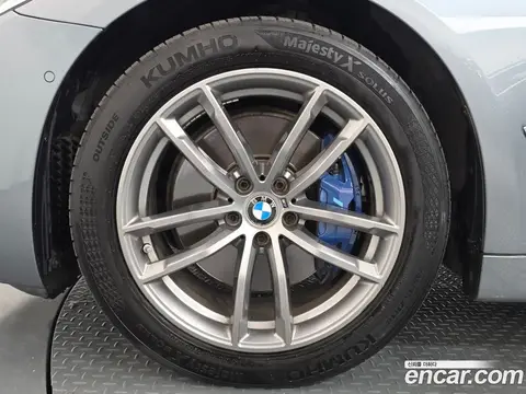 BMW 5 Series 530i xDrive M Sport Package Plus, фото 5