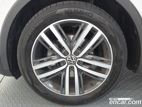 Volkswagen Tiguan 2.0 TDI Prestige, фото 5